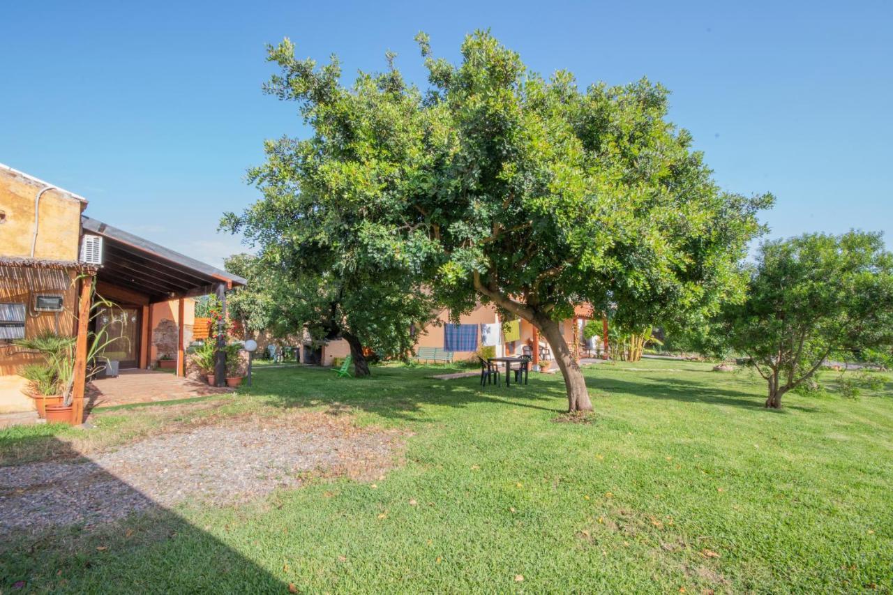 Is Cuccus Bed and Breakfast Masainas Εξωτερικό φωτογραφία