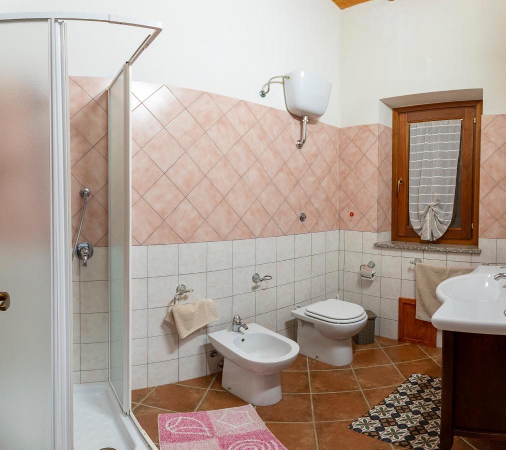 Is Cuccus Bed and Breakfast Masainas Εξωτερικό φωτογραφία