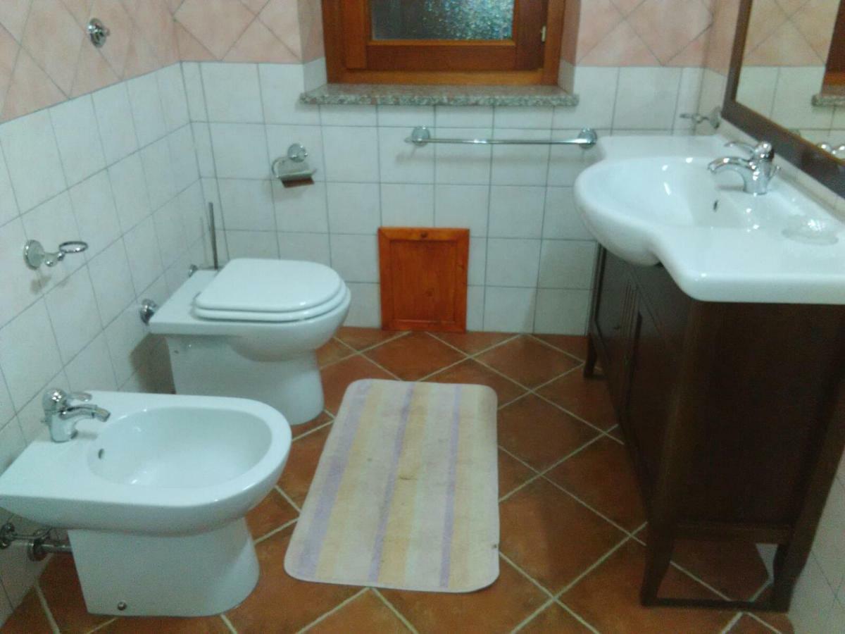 Is Cuccus Bed and Breakfast Masainas Εξωτερικό φωτογραφία