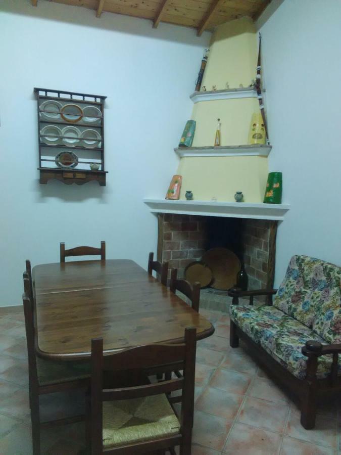 Is Cuccus Bed and Breakfast Masainas Εξωτερικό φωτογραφία