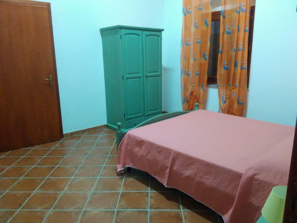 Is Cuccus Bed and Breakfast Masainas Εξωτερικό φωτογραφία
